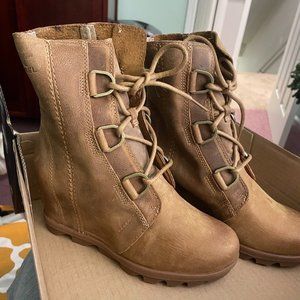 Sorel Joan of Arctic Wedge II Size 7 Camel